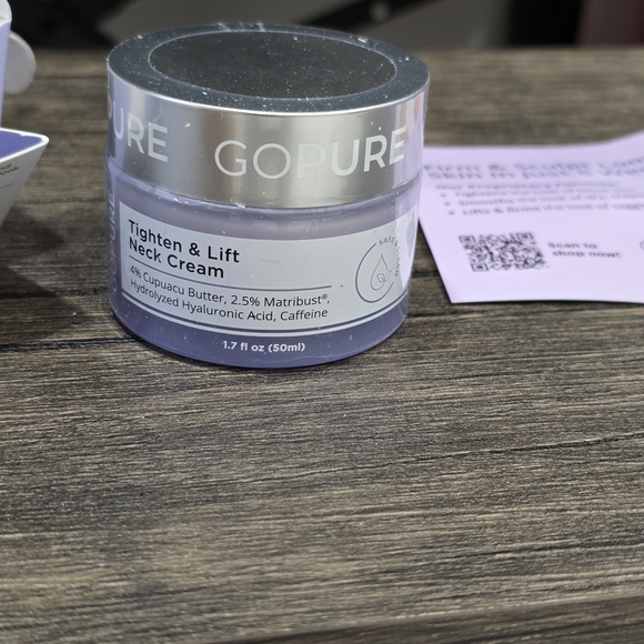 GoPure Tighten & Lift Neck Cream - Picture 1 of 4